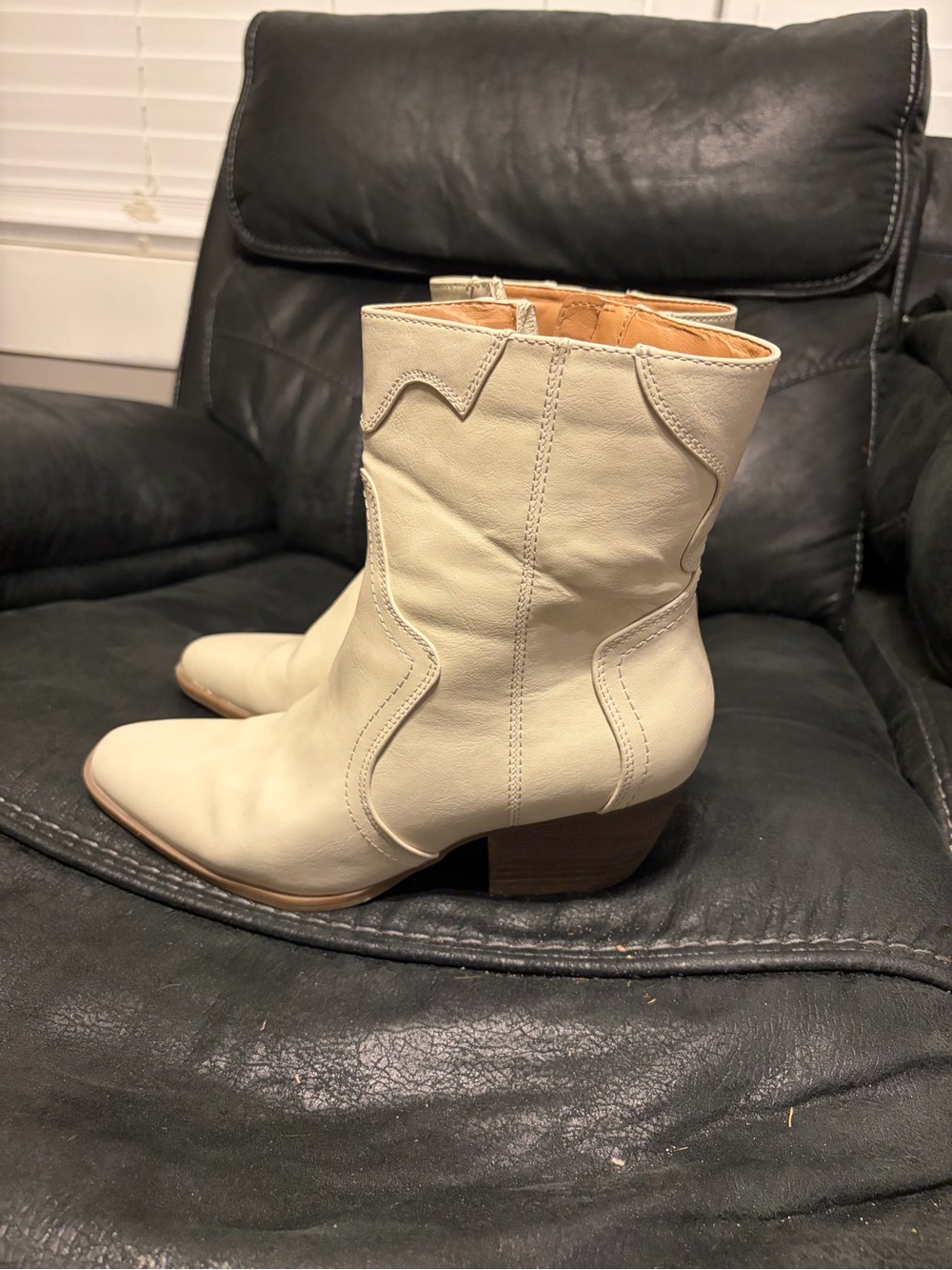 Justice Cream Leather Western Ankle Boots